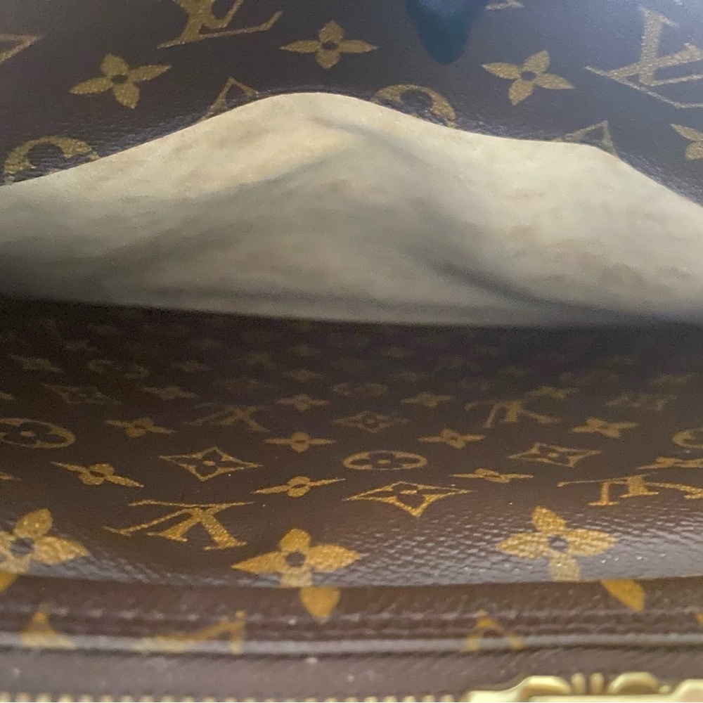 LV Rivoli Briefcase Monogram - Picture 7 of 16